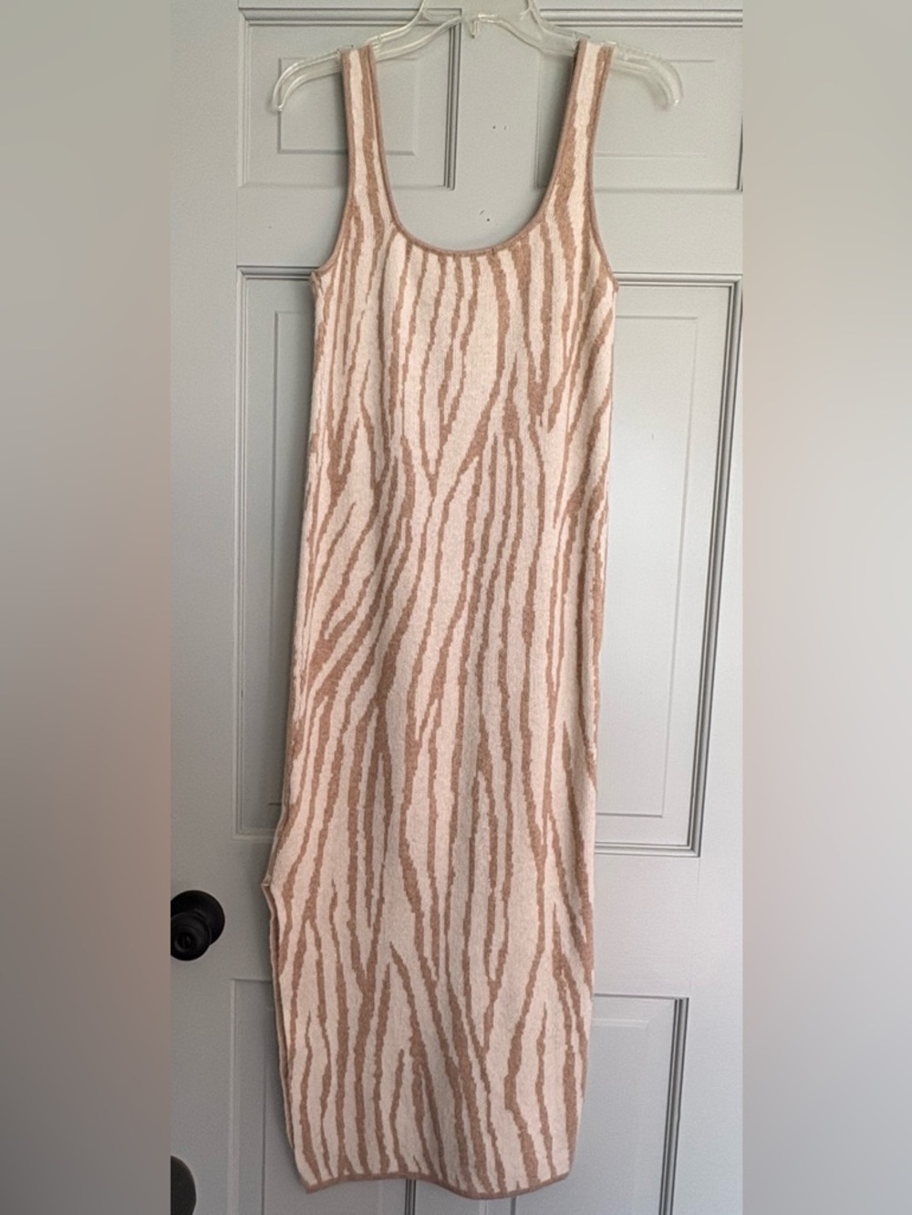Lucy Paris Beige and Cream Zebra-Print Sleeveless Soft Midi Dress XS - Picture 2 of 6